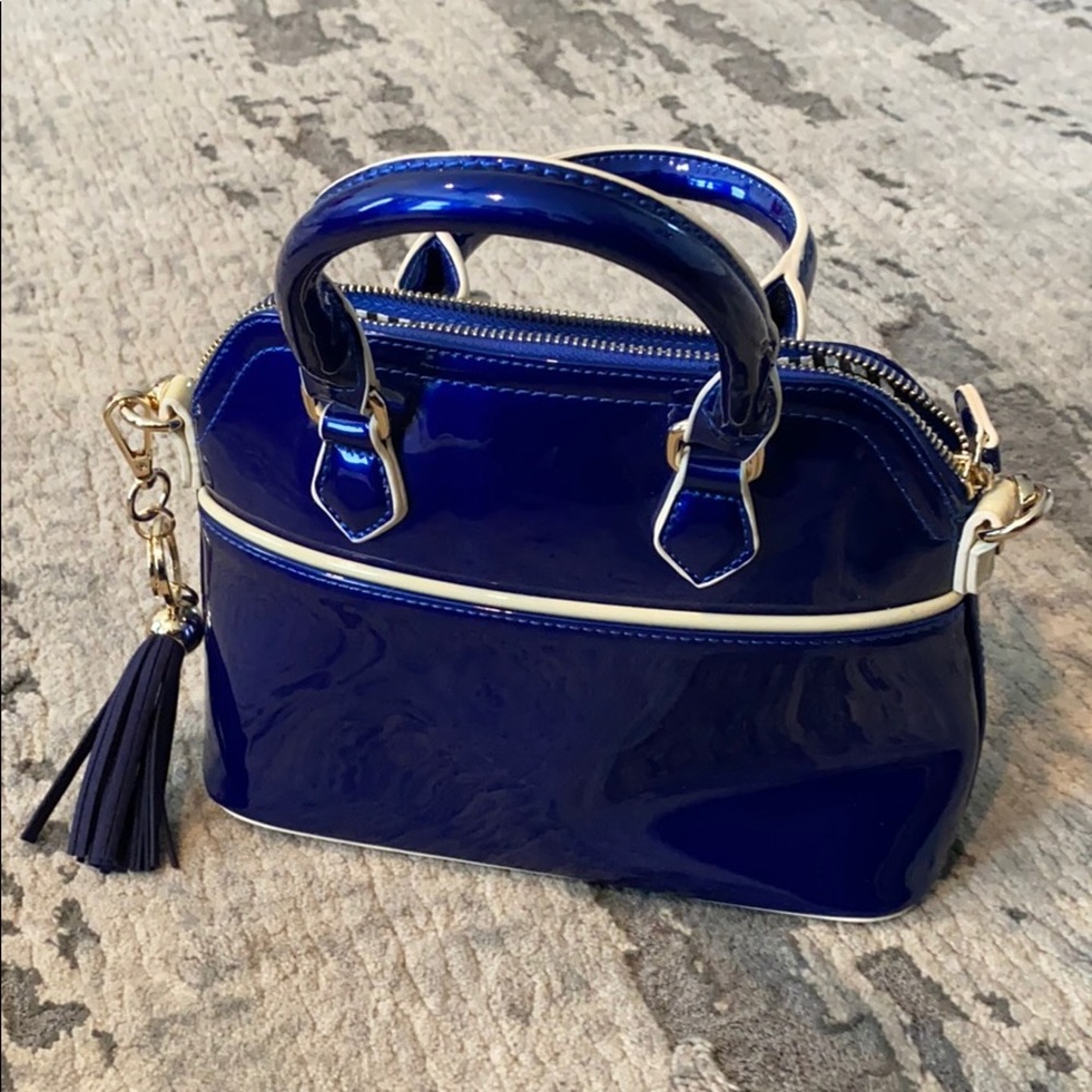 Purse - Picture 2 of 4